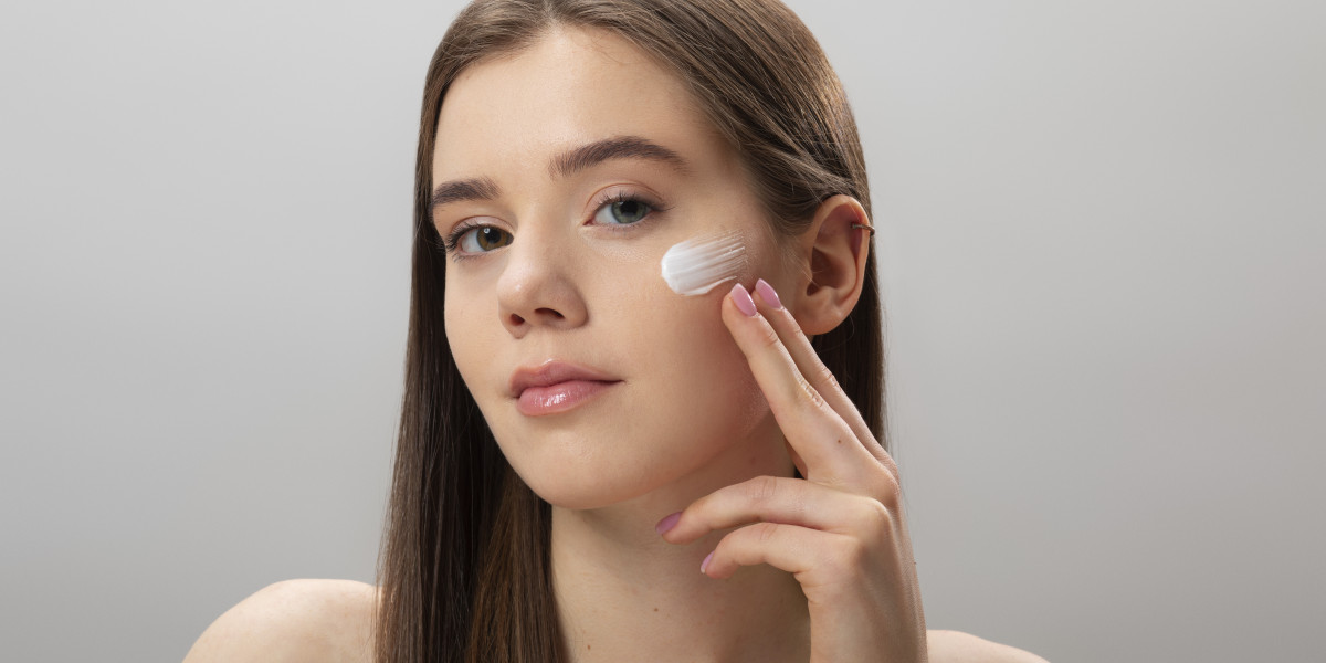 Ayurvedic Face Cream: Where Traditional Wisdom Meets Everyday Skincare