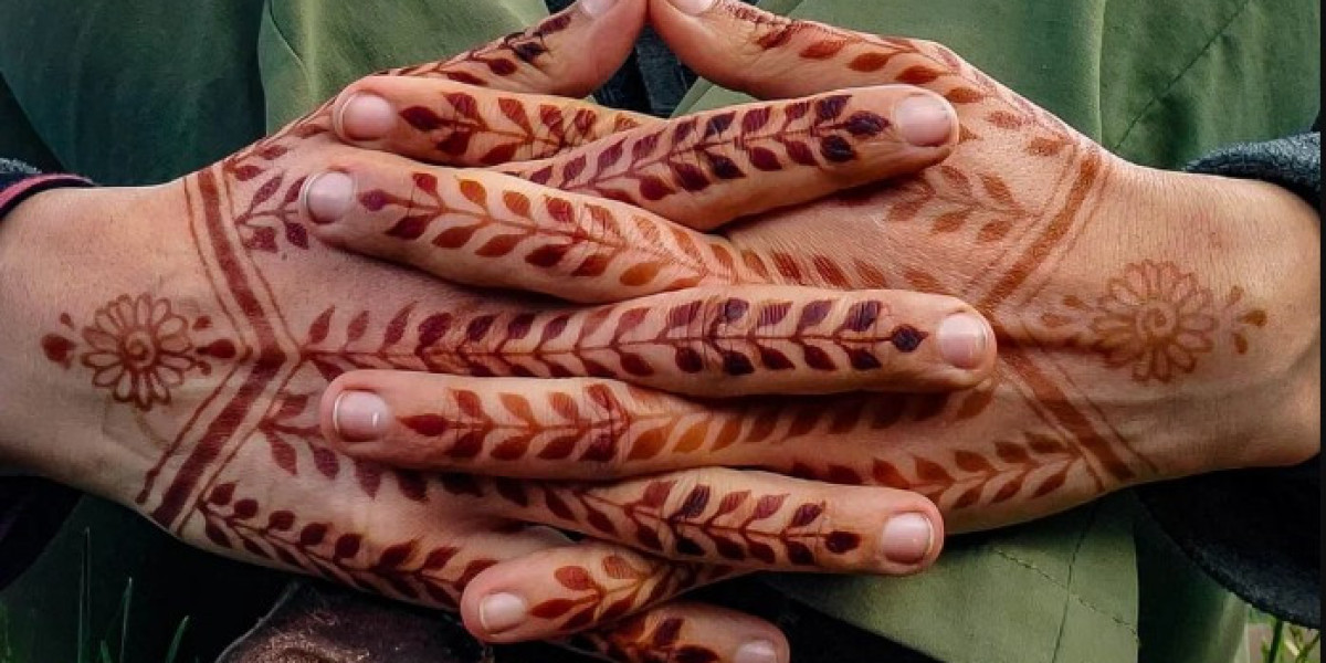 How to Create Left-Handed or Adaptive Henna Tools for Artists with Motor Differences