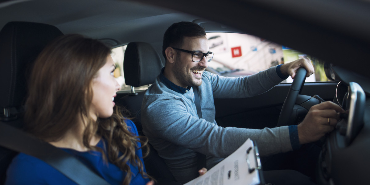 Top Mistakes Learners Make in Their First Driving Lesson (And How to Avoid Them)