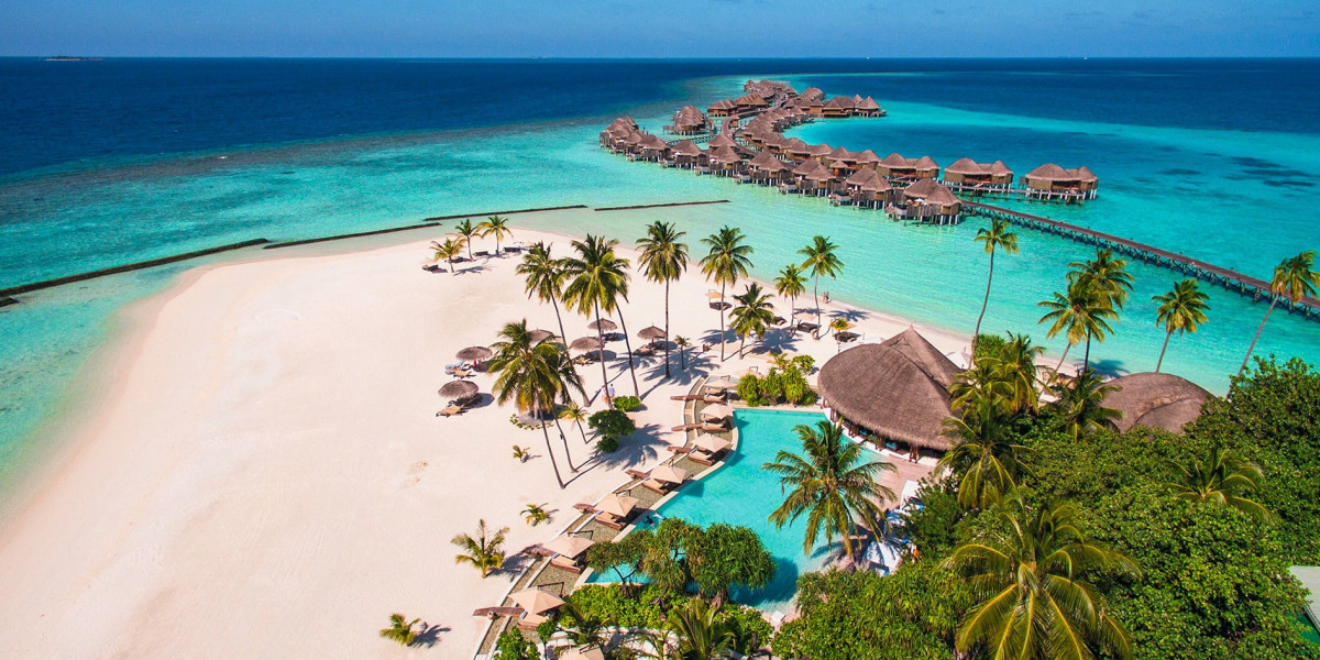 How to Get the Most Out of Your Umrah and Maldives Holidays
