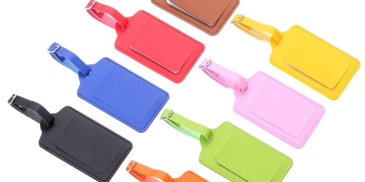 Custom Luggage Tags: A Smart Way to Travel with Style and Security
