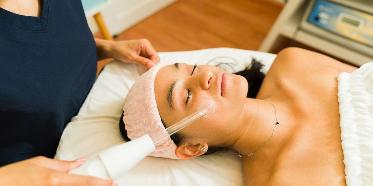 What Skin Issues HydraFacial in Dubai Targets