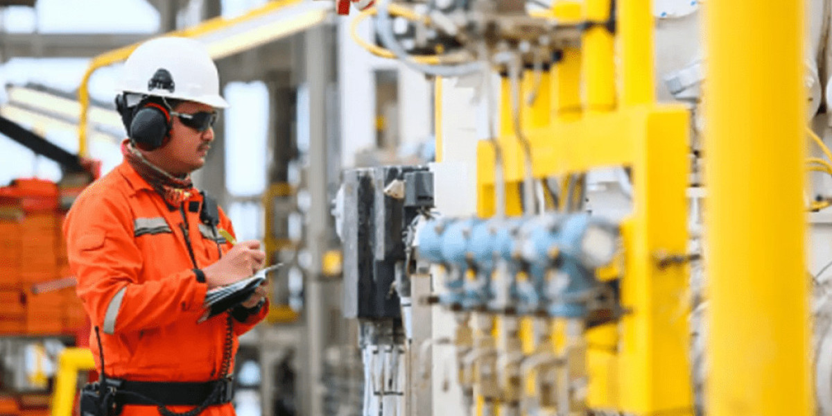 Role of Manpower Supply Companies in Dubai’s Oil and Gas Industry