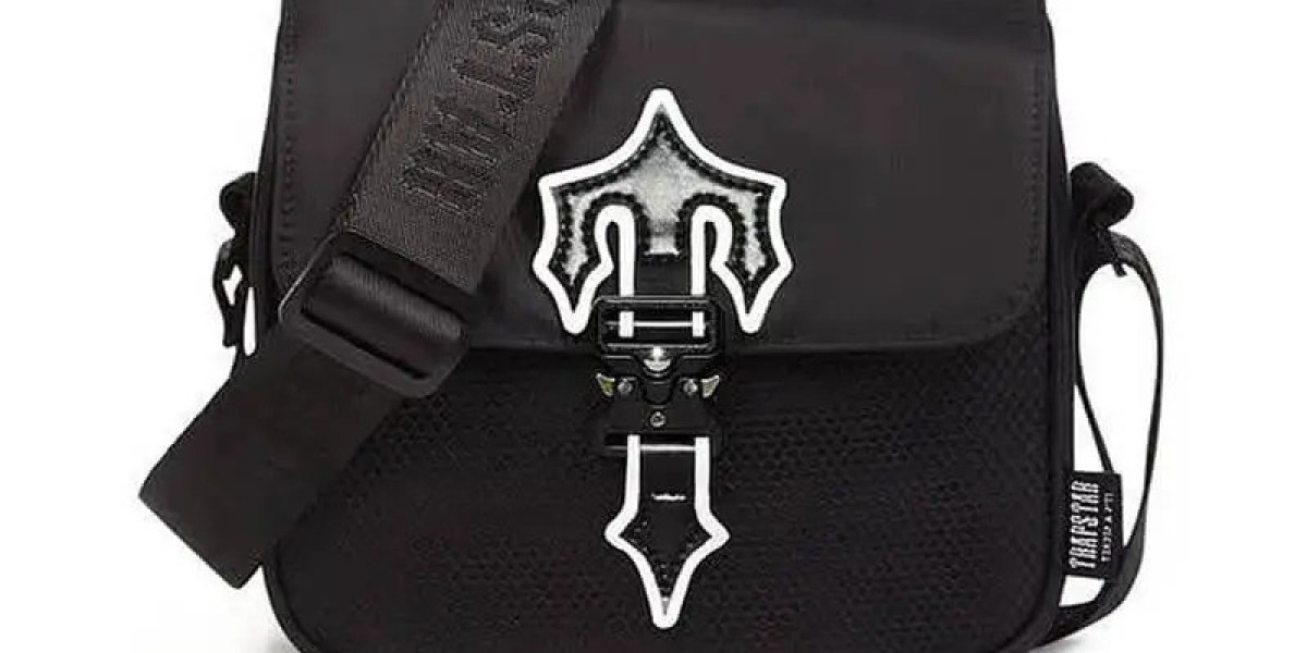 How to Style a Trapstar Bag for Everyday Looks