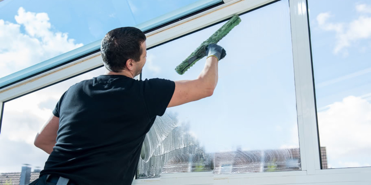 Commercial Window Cleaning in Dallas TX: Enhance Your Business Image