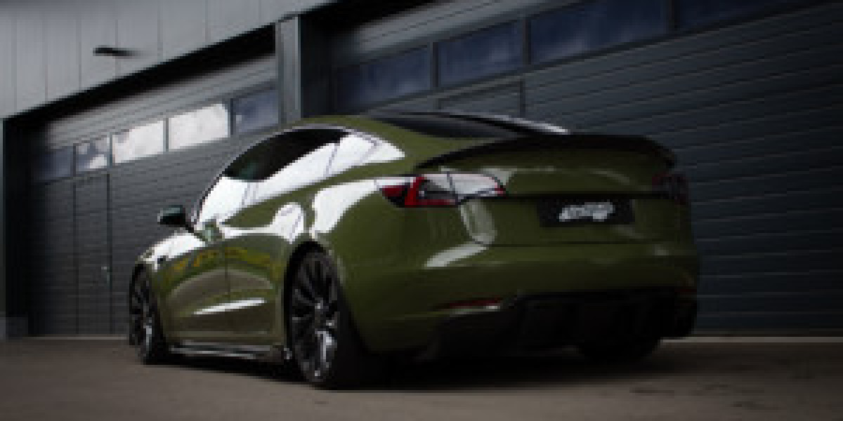 Auto Folieren bei Die Folientechniker für Professionellen Fahrzeugschutz und Modernes Individuelles Fahrzeugdesign Heute