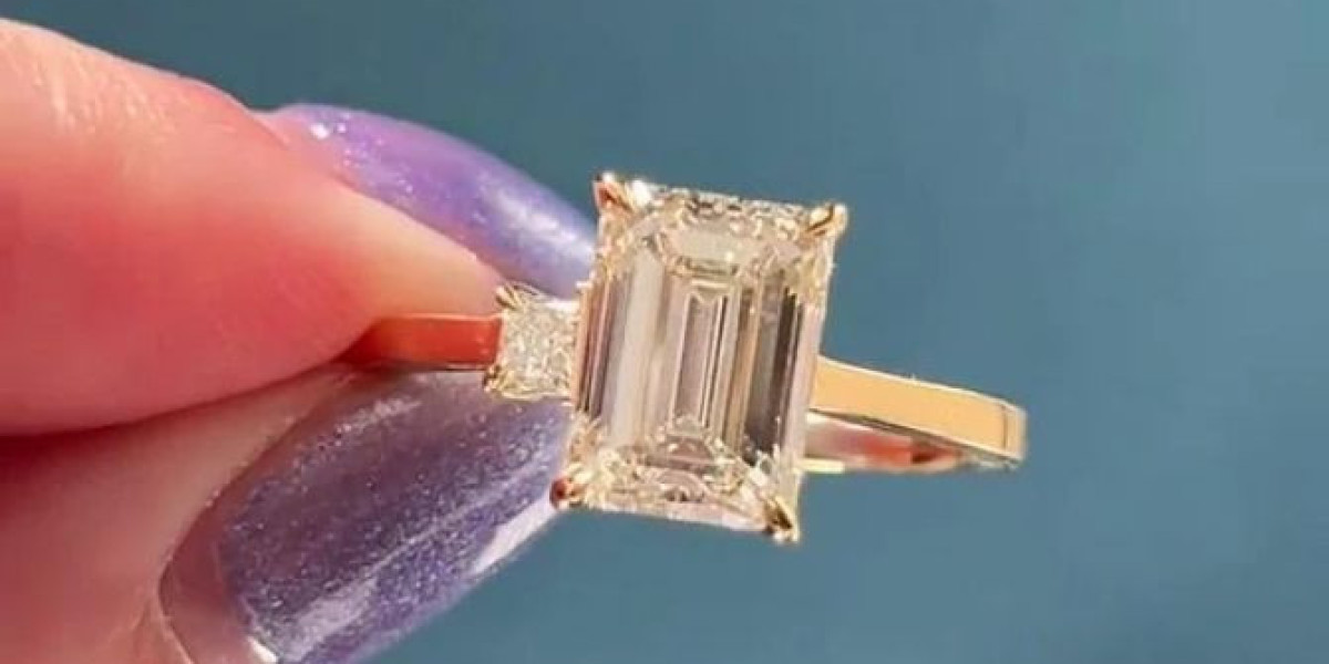 Princess Cut Engagement Rings That Showcase Expert Craftsmanship