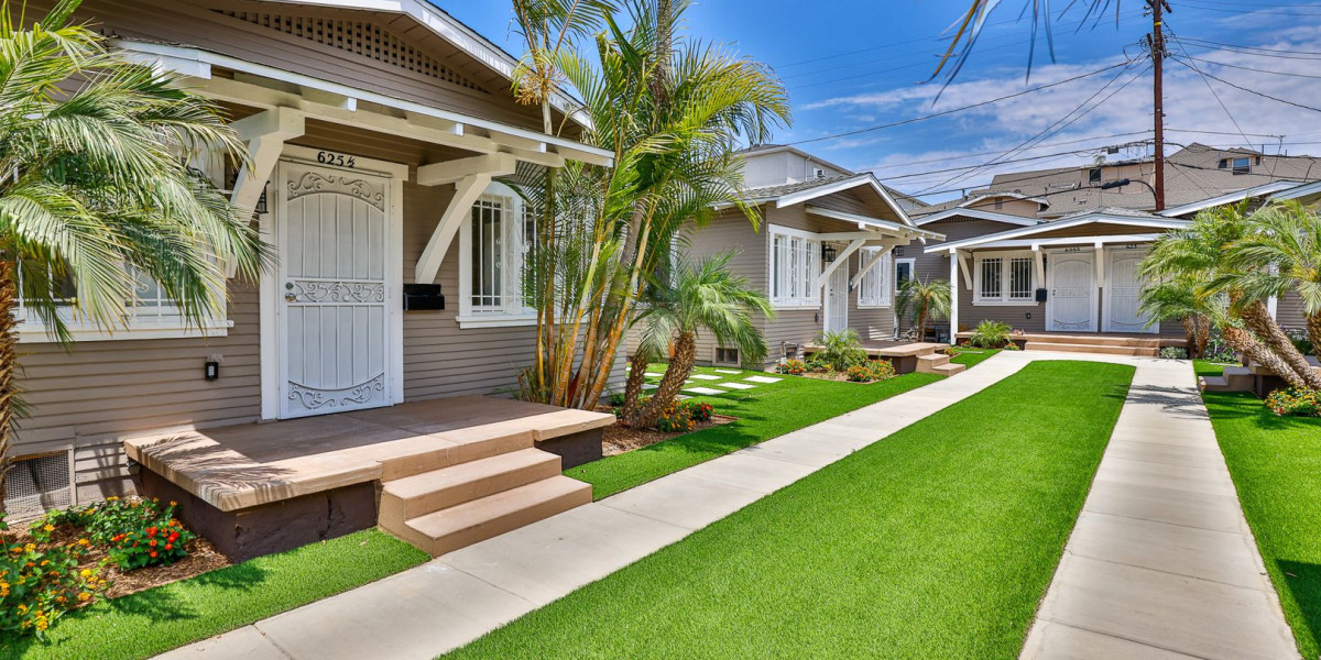 Modern Comfort with Hollywood Apartment Rentals