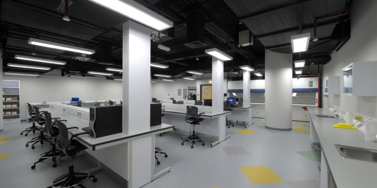Is Fit Out Contracting UAE Worth It for Restaurants?