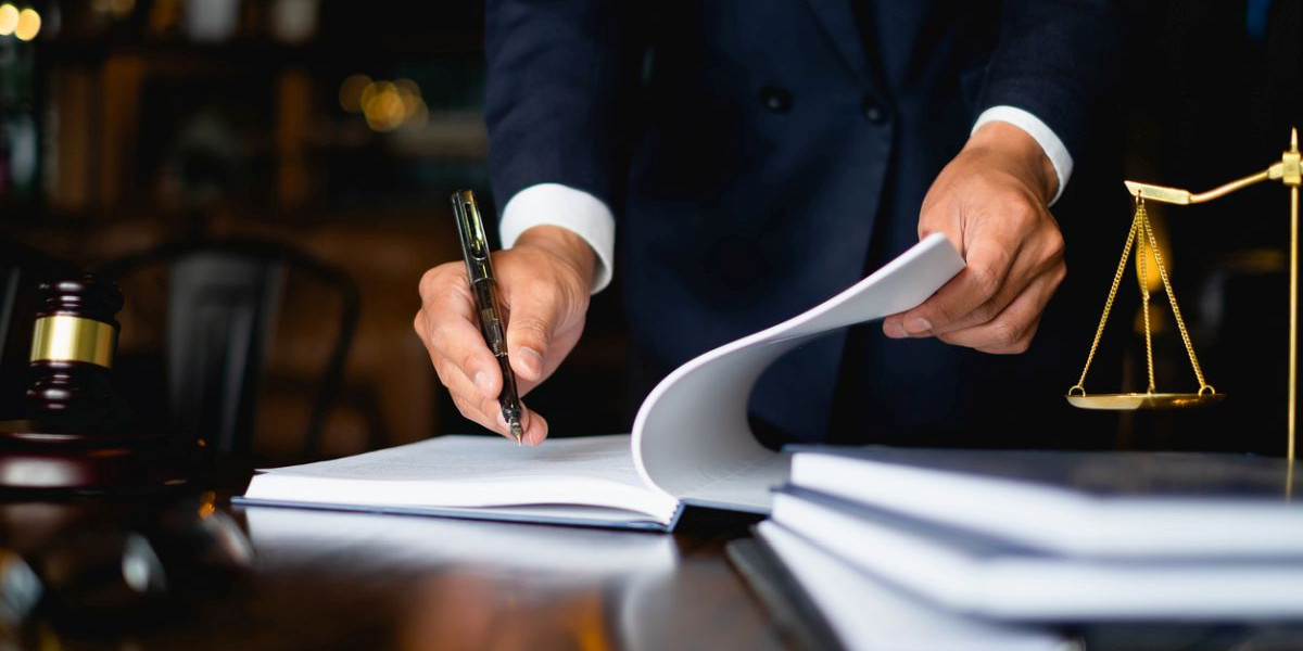Choosing the Right Immigration Law Firm: Key Factors for a Successful Application