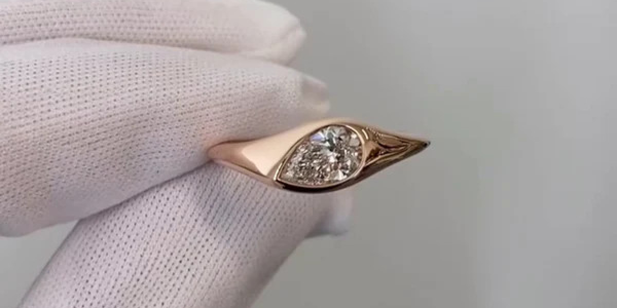 Why Pear Shaped Diamond Engagement Rings Remain a Classic Bridal Choice