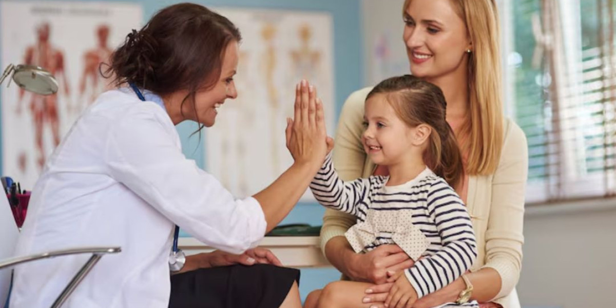 How to Choose the Right family doctor in toronto for Your Healthcare Needs