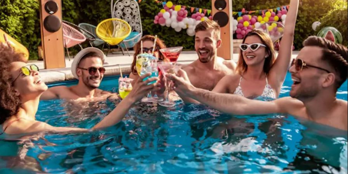 Best Time to Visit One Fire Beach for the Perfect Amalfi Experience