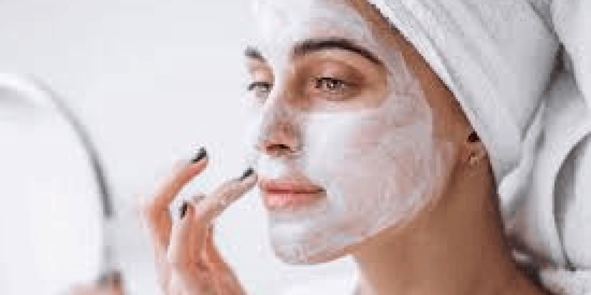 Facial Service at Home: The Ultimate Guide to Professional Skincare in the Comfort of Your Home
