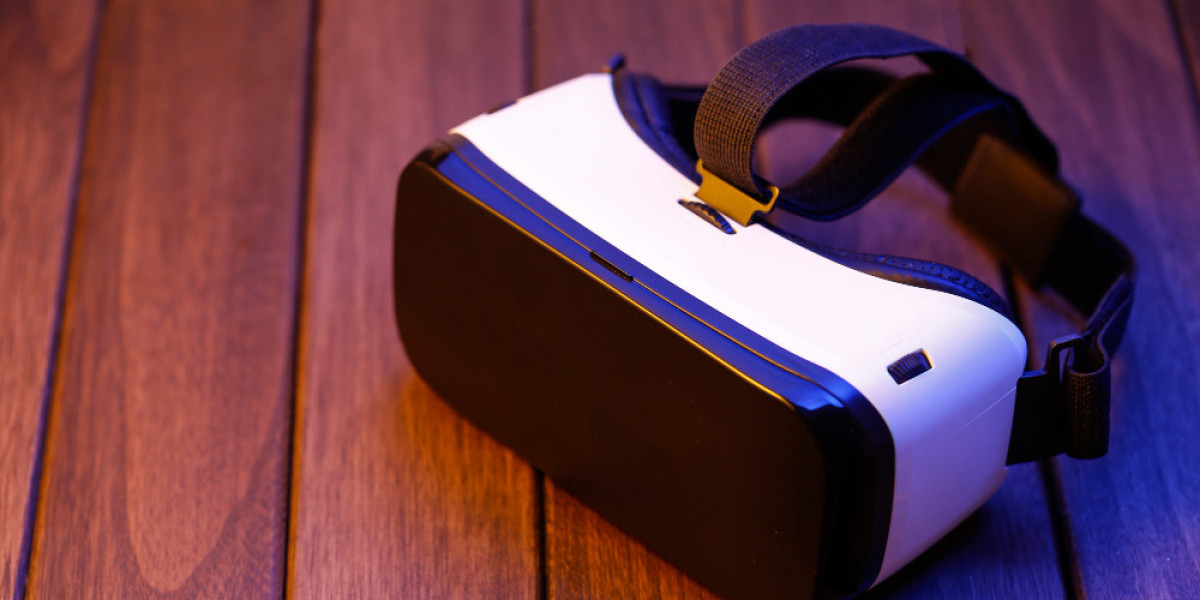 Pancake Optical Module for Compact VR Headsets