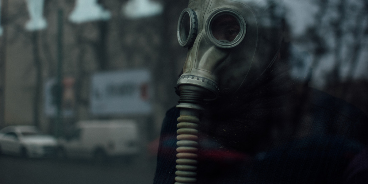 How to Use a Gas Mask Bong Safely