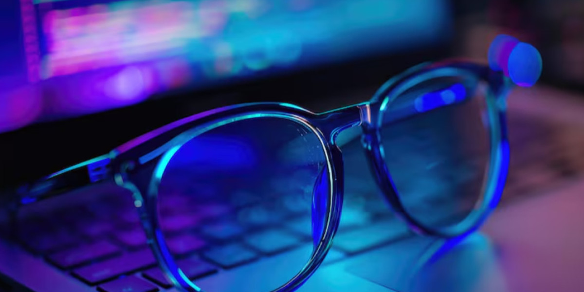 Modern Eye Lens Choices for Comfortable Vision and Everyday Style