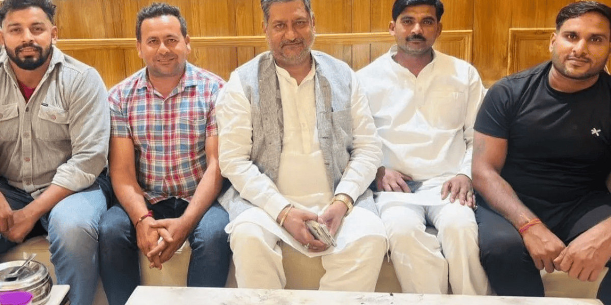 Popular Leader in Mathura Jagdeesh Nauhwar