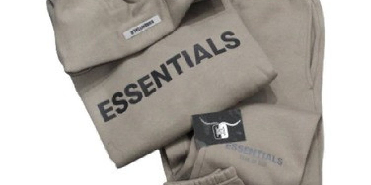 Essentials Shorts: The Perfect Choice for Relaxed Streetwear