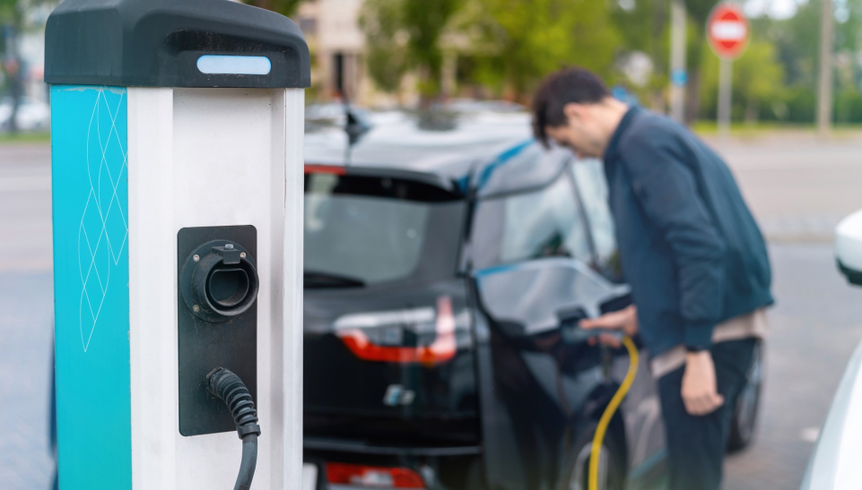 EV Charger Installation Hertfordshire & Bedfordshire | Home Charging
