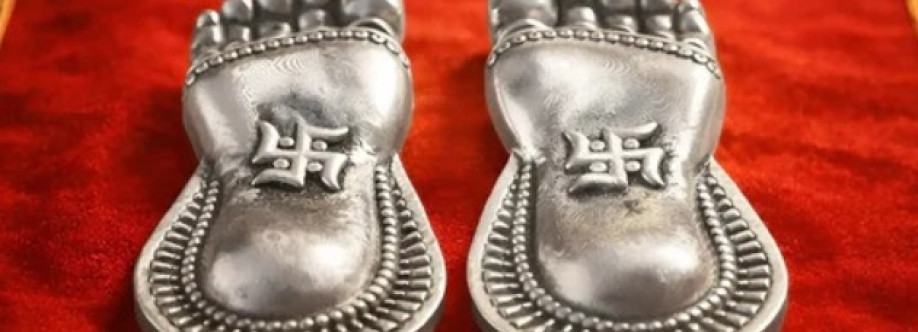 Laxmi Murti Cover Image