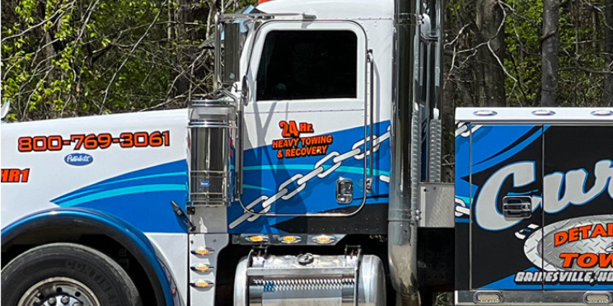 Semi Tow Truck Services: Fast, Safe, and Reliable Heavy-Duty Towing