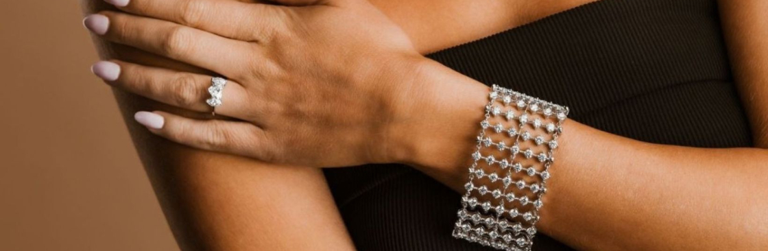 Raymond Lee Jewelers Cover Image