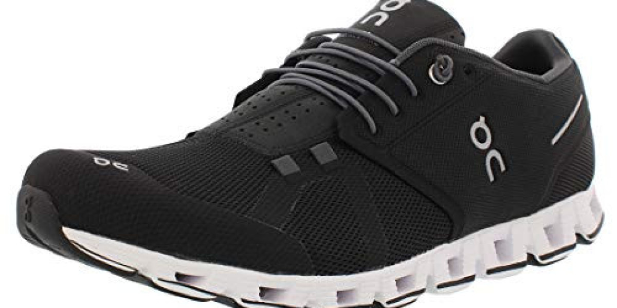 On Cloud Sneakers for Casual Outfits: Combining Comfort and Style