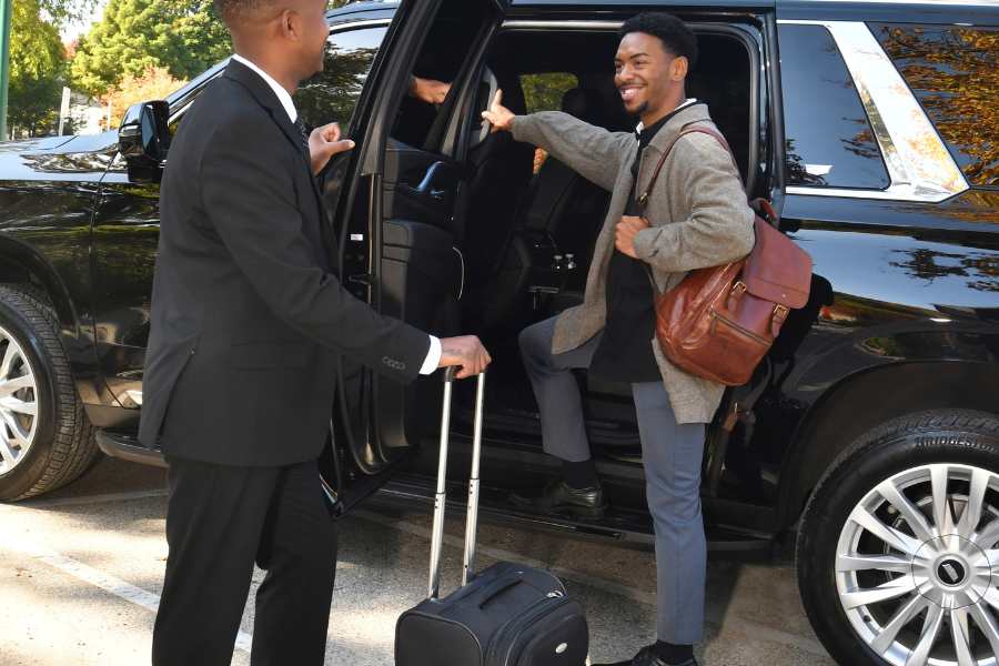 Airport Chauffeur Service Makes Travel Easy and Comfortable | Talkfever