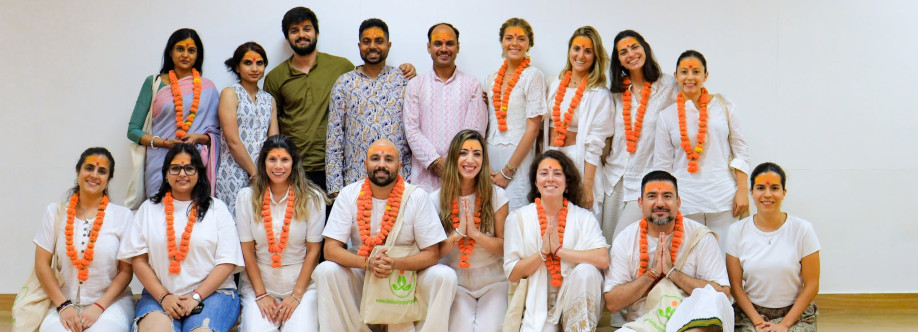 Rishikesh Yogis Yogshala Cover Image
